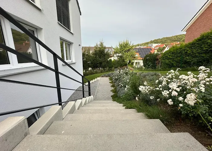 Modernes Apartment mit eigener Terrasse&Garten